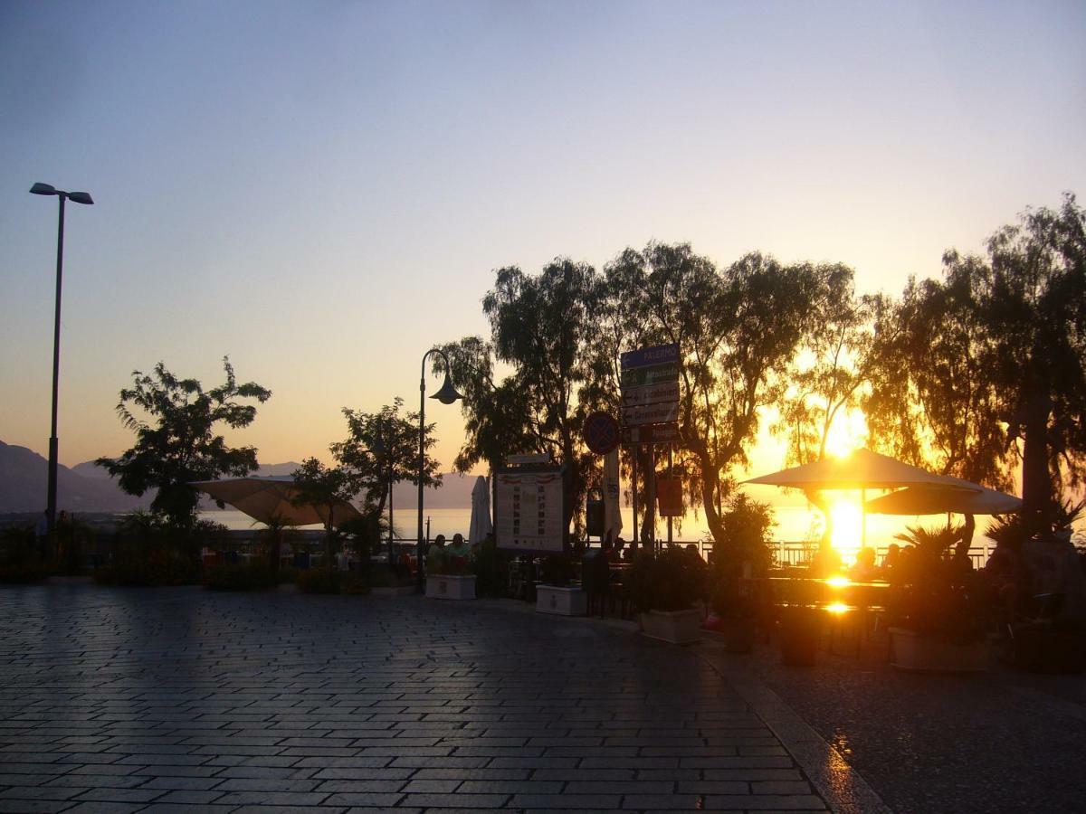 Casaleo Otel Campofelice Di Roccella Dış mekan fotoğraf