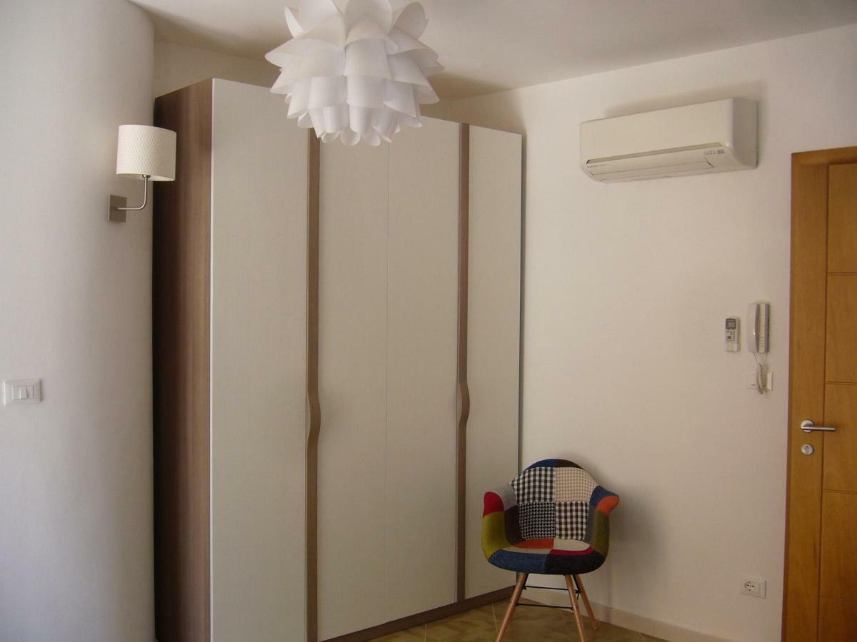 Casaleo Otel Campofelice Di Roccella Dış mekan fotoğraf